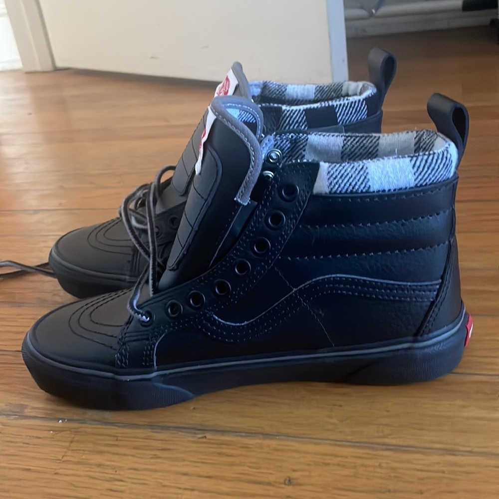 Vans black Sk8-Hi customs. BRAND NEW NEVER WORN
